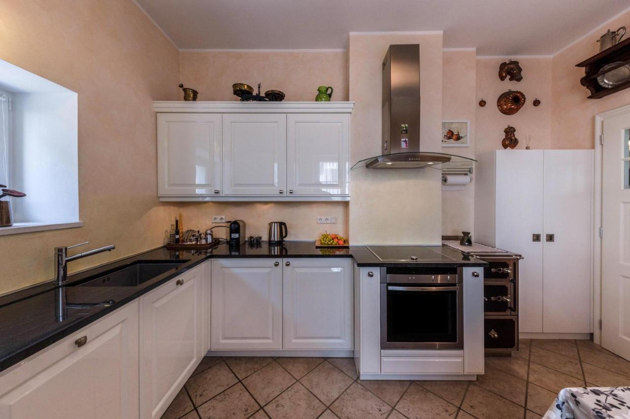 Villa Runkelstein Болзано Екстериор снимка