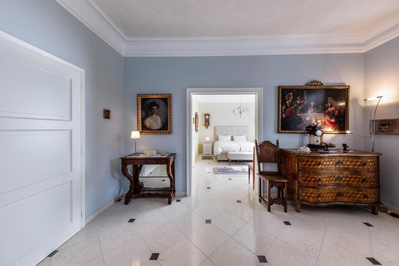 Villa Runkelstein Болзано Екстериор снимка