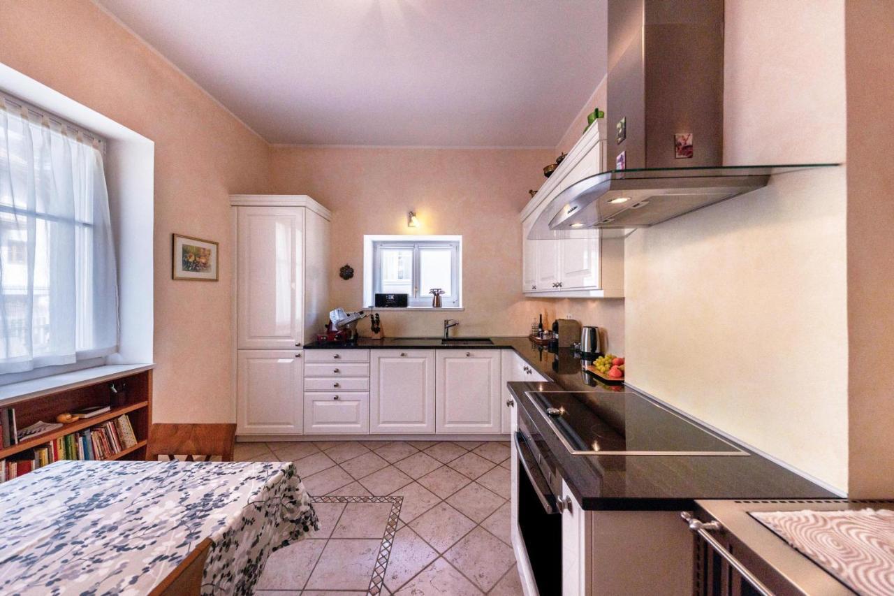 Villa Runkelstein Болзано Екстериор снимка